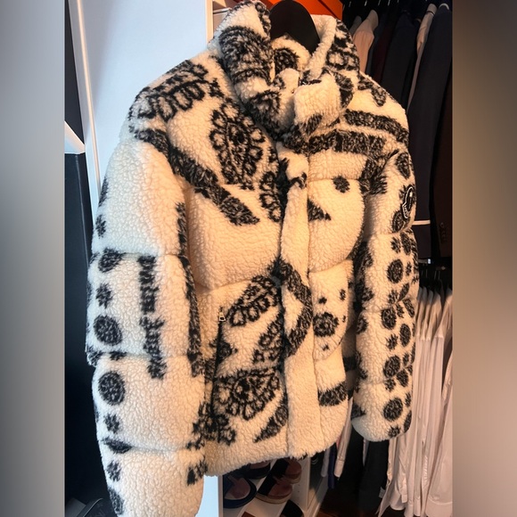 Moncler x Palm Angels Shearling Puffer - Picture 3 of 9